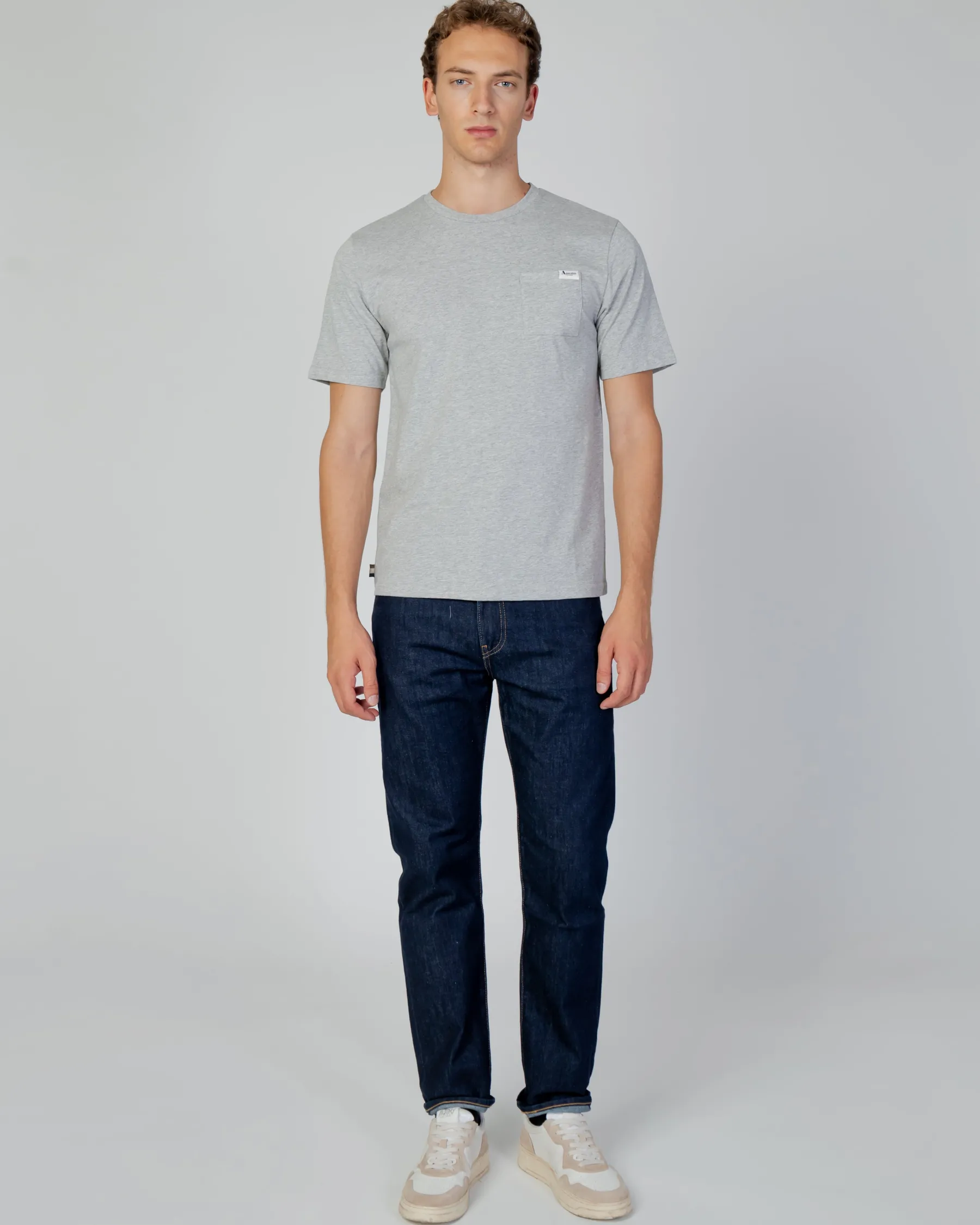 Discount Aquascutum Active Active Small Logo Pocket T-Shirt